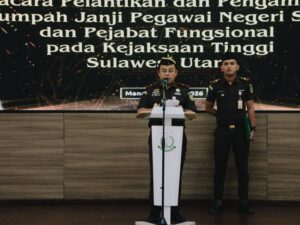 Akselerasi Penguatan Korps Adhyaksa, Wakajati Sulut: Ferrytass., Dt. Toembidjo Lantik 22 PNS dan Pejabat Fungsional Baru